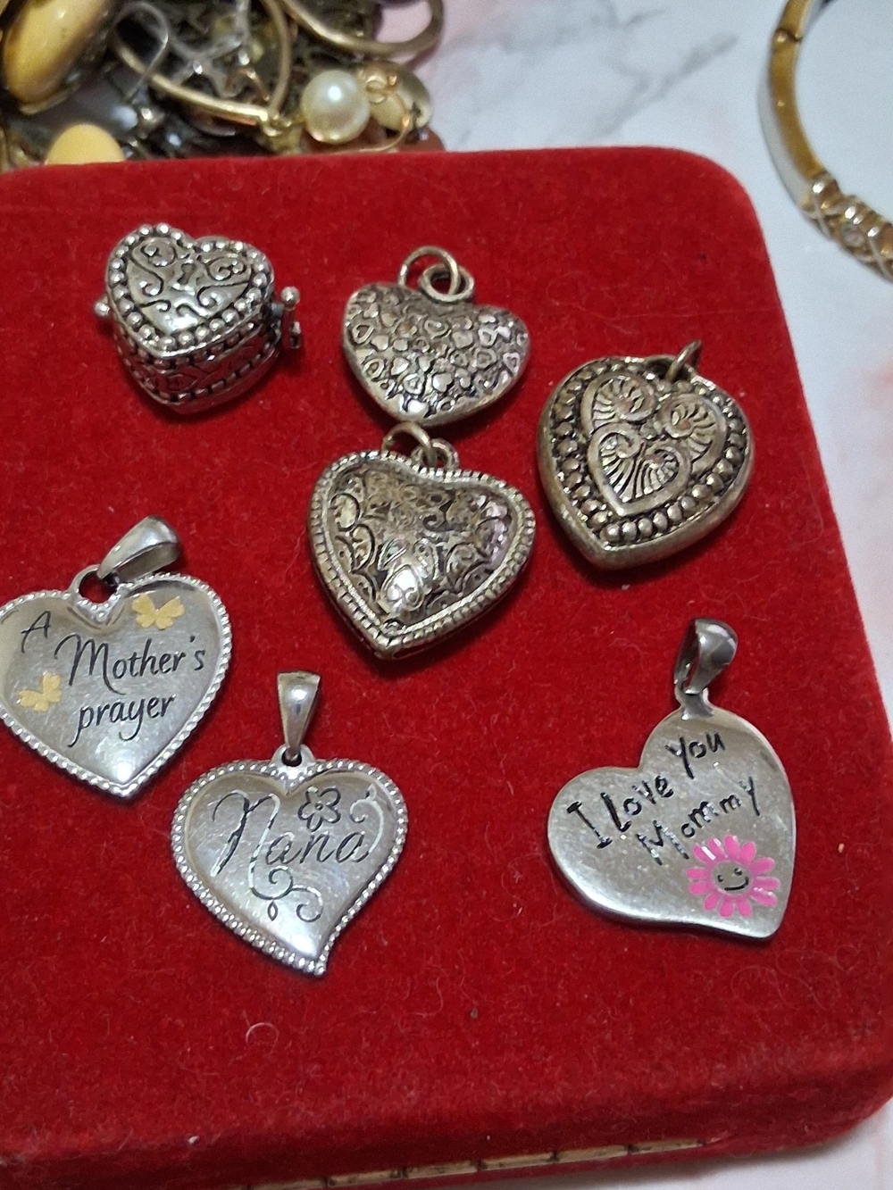 Source Unknown Silver Heart Charm Pendant Set with Pink Accent